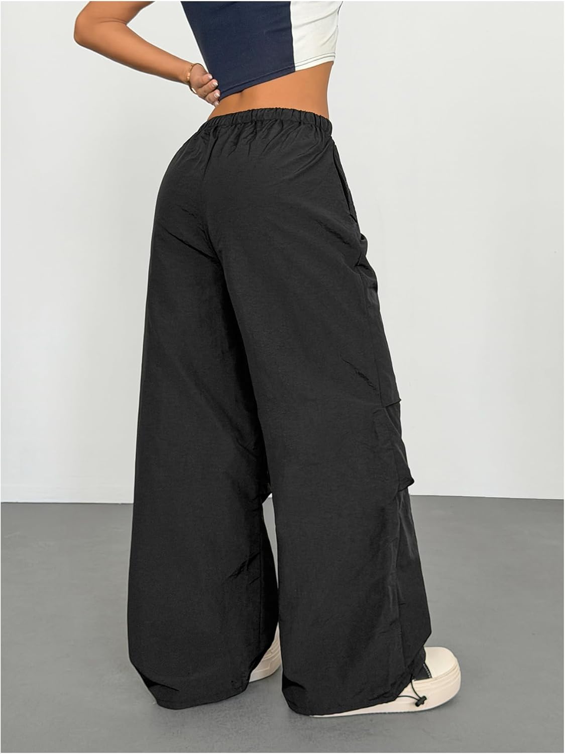 OYOANGLE Women's Parachute Cargo Pants Y2K Drawstring Waist Ruched Straight Leg Trousers Joggers - Image 2