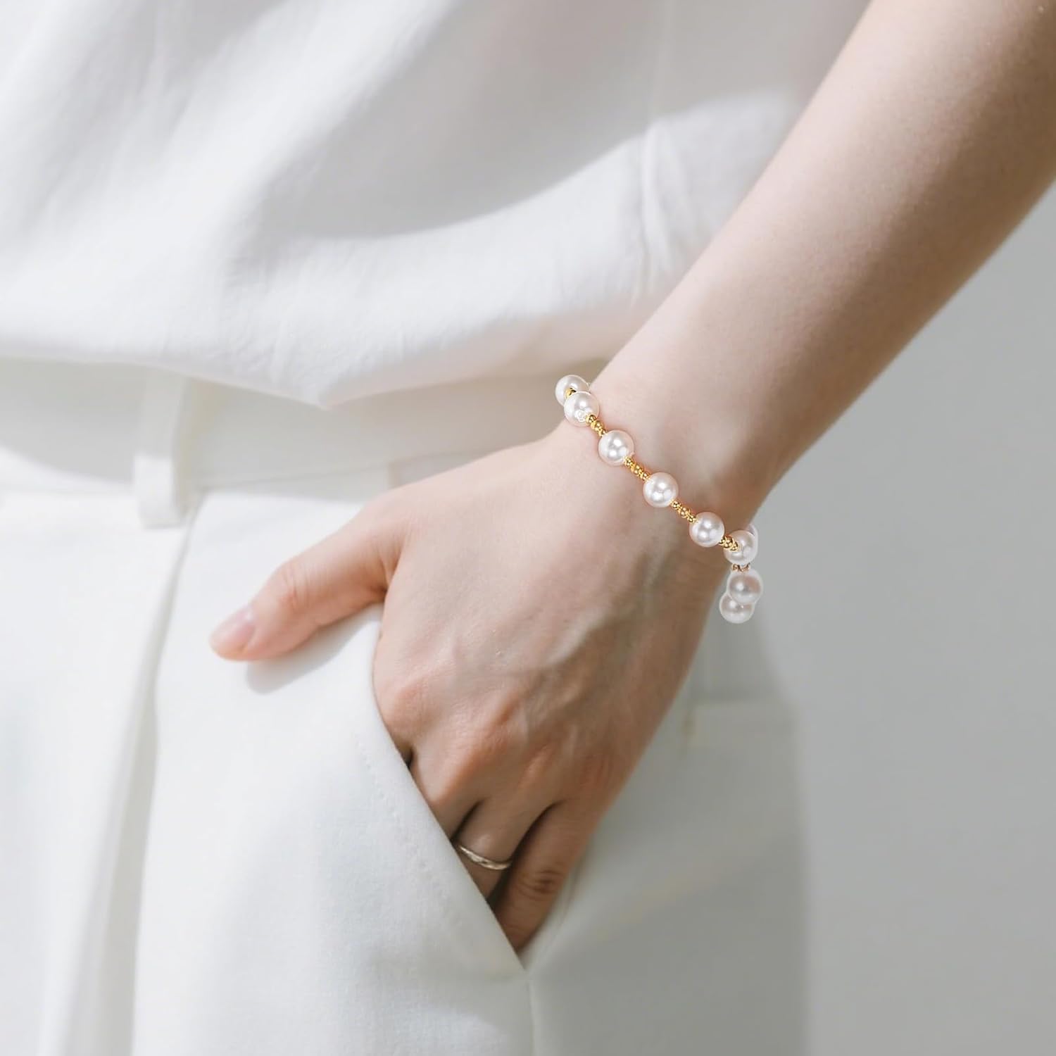 8 Pcs Bridesmaid Gifts Bridesmaid Jewelry Set White Pearl Beaded Golden Bridesmaids Bracelet for Women Honor Proposal Gift for Bridesmaids Bridal Party Wedding Favors Bridal Gifts - Image 7