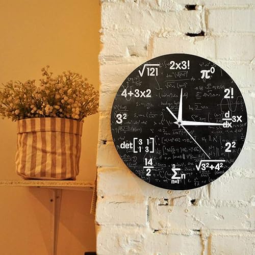 Miniatura 5 de The Geeky Days Ecuaciones matemáticas y notaciones Matemáticas Pizarra Geek Reloj de pared funciona con pilas, reloj de cuarzo silencioso sin