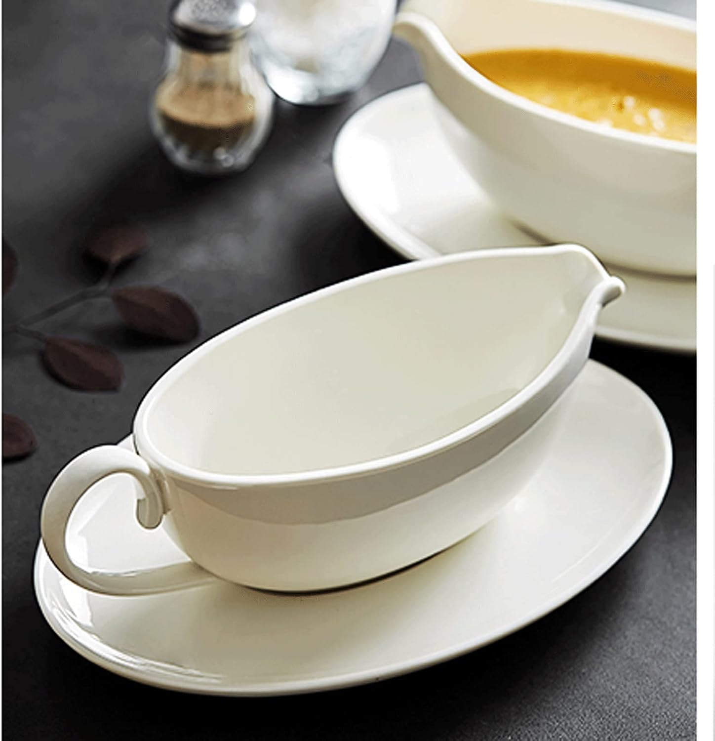 White Porcelain Gravy Boat with Tray High Temperature Glazed Ceramics Gravy Saucer Handmade Useful l Gourmet Gravy Pot 400ml