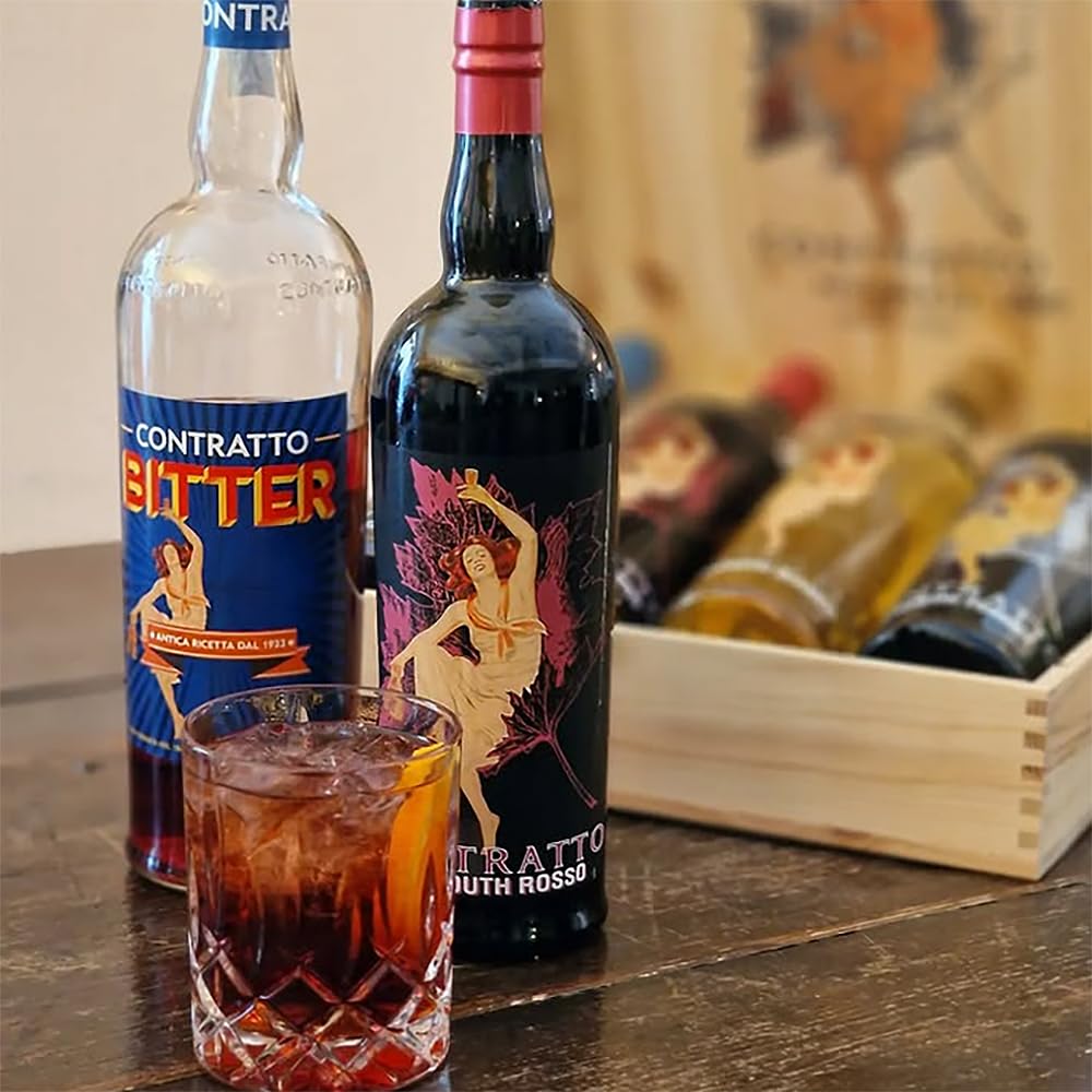 Contratto 3er Set | Bitter 1,0 l 22% vol, Aperitivo 1,0 l 13,5% vol & Vermouth Rosso 0,75 l 17% vol | Italien, Piemont | Edle Aromen aus dem Piemont | inkl. LOVEVINO Silver Button Sticker