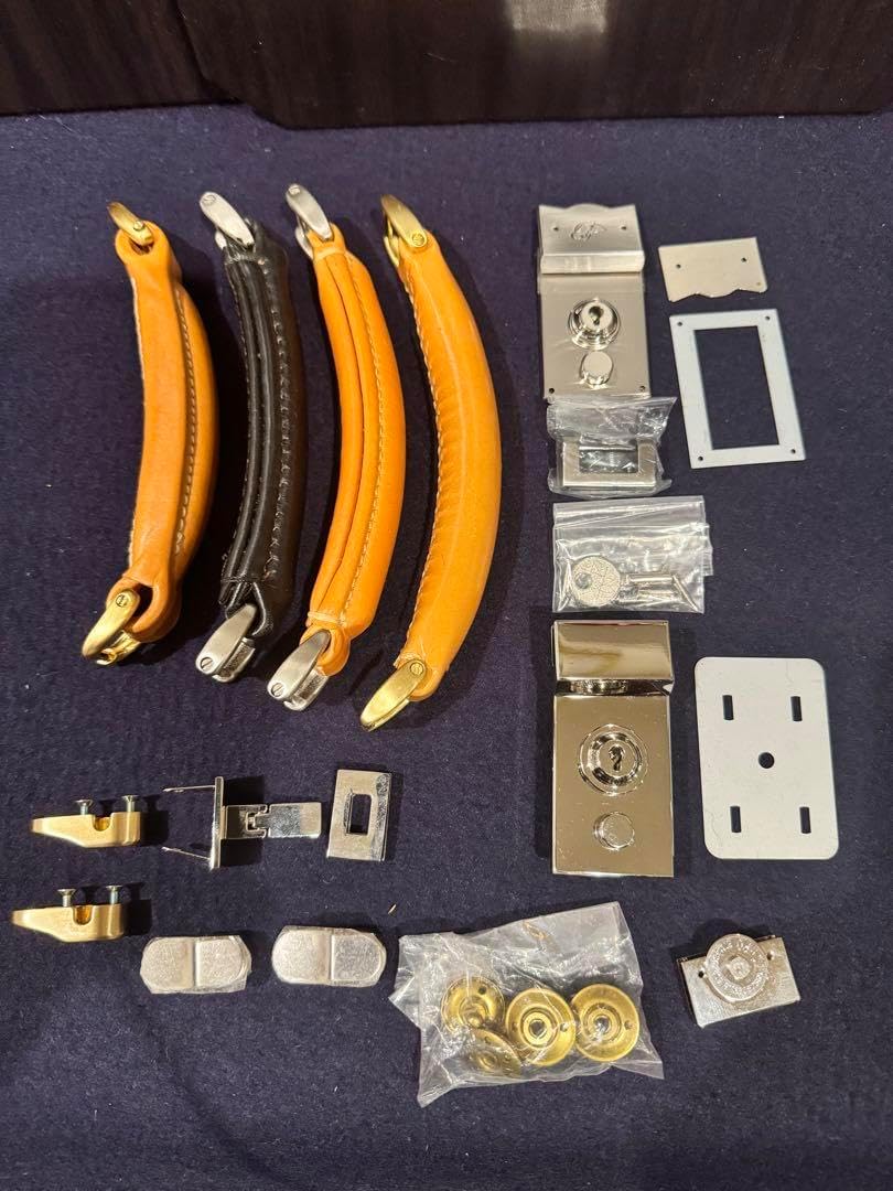 LOCKFIELD EQUIPMENT ロックフィールドイクイップメントFT40 LOCKFIELD EQUIPMENT × BALLISTICSのテーブルFT40がかっこいい！