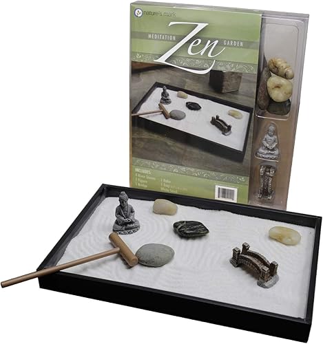 Miniatura 7 de Kit de jardín zen mini de Nature's Mark para escritorio con rastrillo, arena blanca, figura de Buda, figura de puente y rocas de río, base