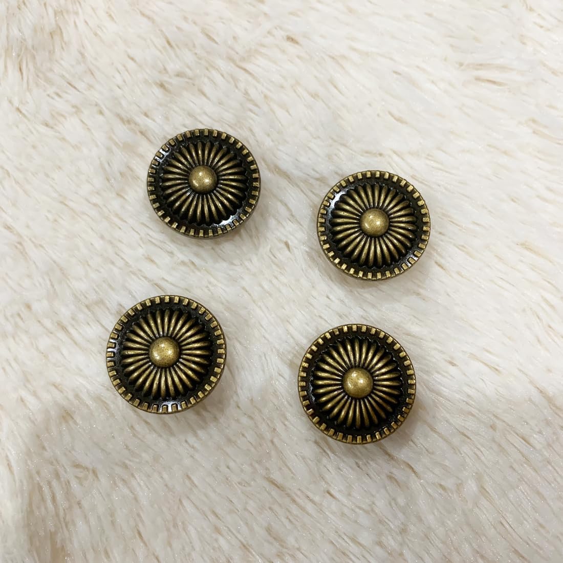 Vintage Cabinet Knobs, [4 Pack ] Antique Brass Dresser Knobs, Gold Mushroom Kitchen Cabinet Drawer Door Pulls