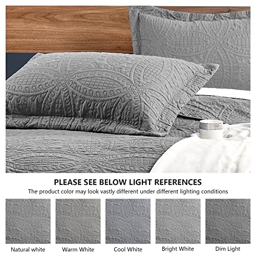 Love's cabin King Size Quilt Set Grey Bedspreads - Soft Bed Summer Lightweight Bedspread Comforter - Modern Style Coin Pattern Coverlet for All Season - 3 Pieces (1 Quilt, 2 Pillow Shams)