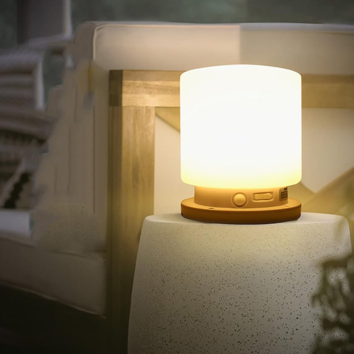 Lanterna Solare Portatile LED Bianca in Silicone per Esterno | Uso su Tavolo o Appesa a Parete, Adatta per Cortile e Campeggio, Lampada Compatta