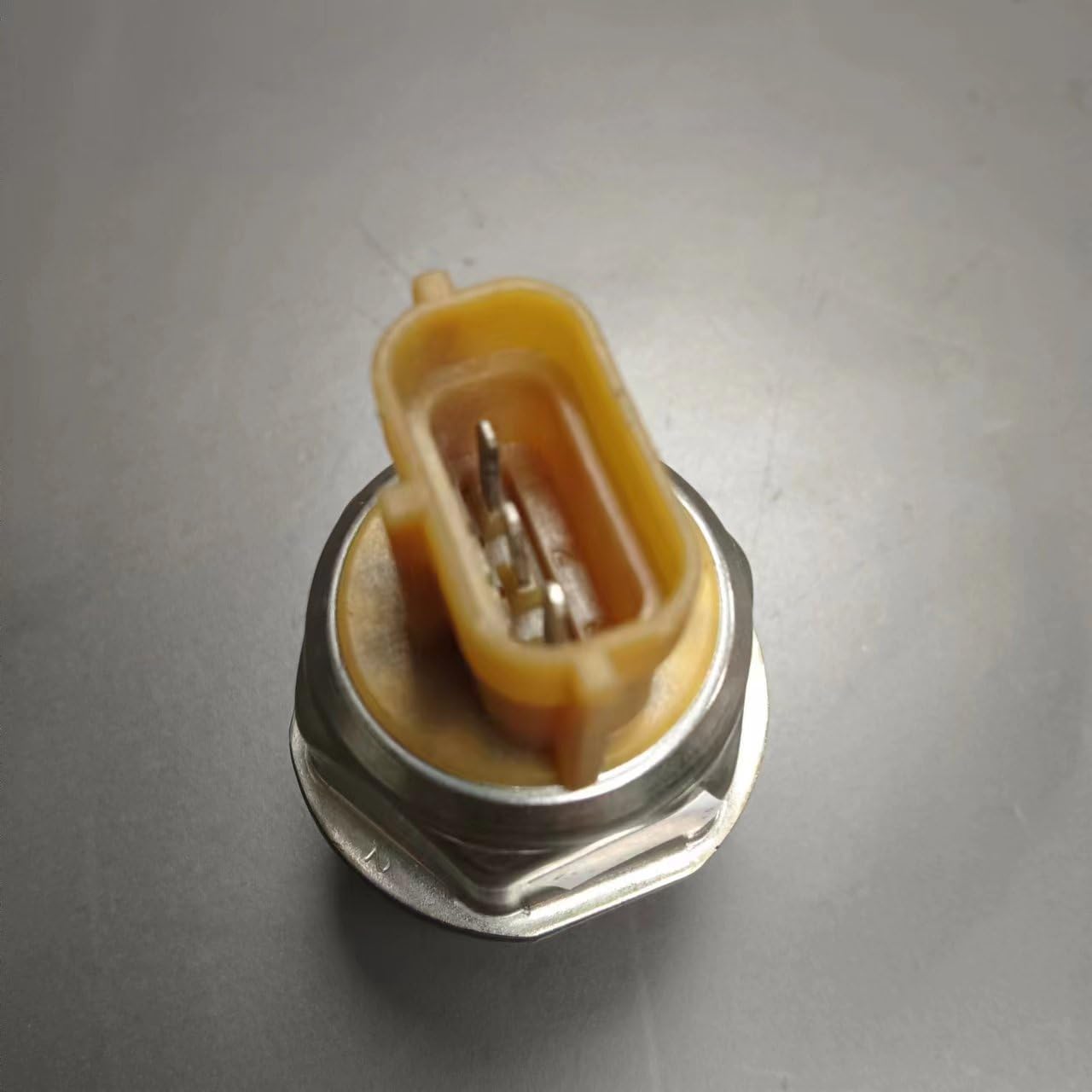 Sensor de presión de combustible del motor(Fuel pressure sensor) 45PP3-6 98178706 8-98178706-0