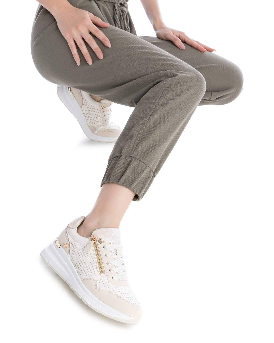 XTI - Zapatilla Mujer Calzado Cómodo y Versátil Moda Casual Modelo Talla