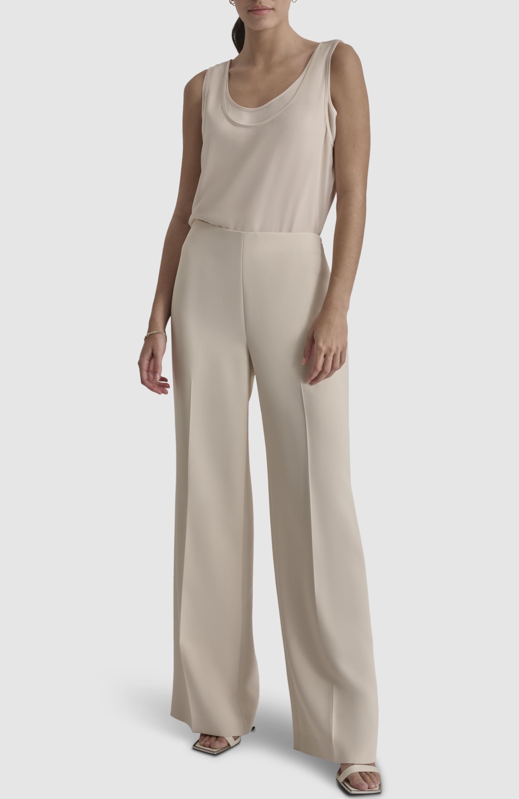 DKNY Sleeveless Pleated Top with Tie Neck Blusas Mujer