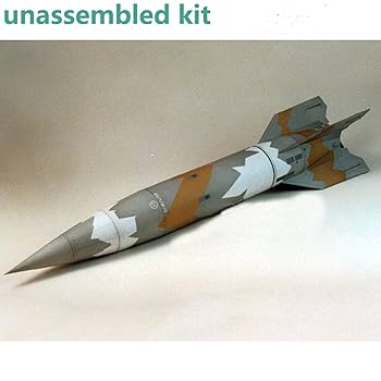 B）PMA製 WWⅡ ドイツ軍V2ロケット　弾道ミサイル　1/72 完成品模型 Amazon | PMA 1/72 完成品 ドイツ WORLD WAR 2 V2 ROCKET GERMAN