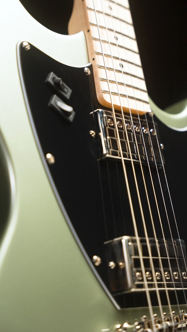 Amazon.com: Guild Guitars Surfliner HH Solid Body Electric Guitar