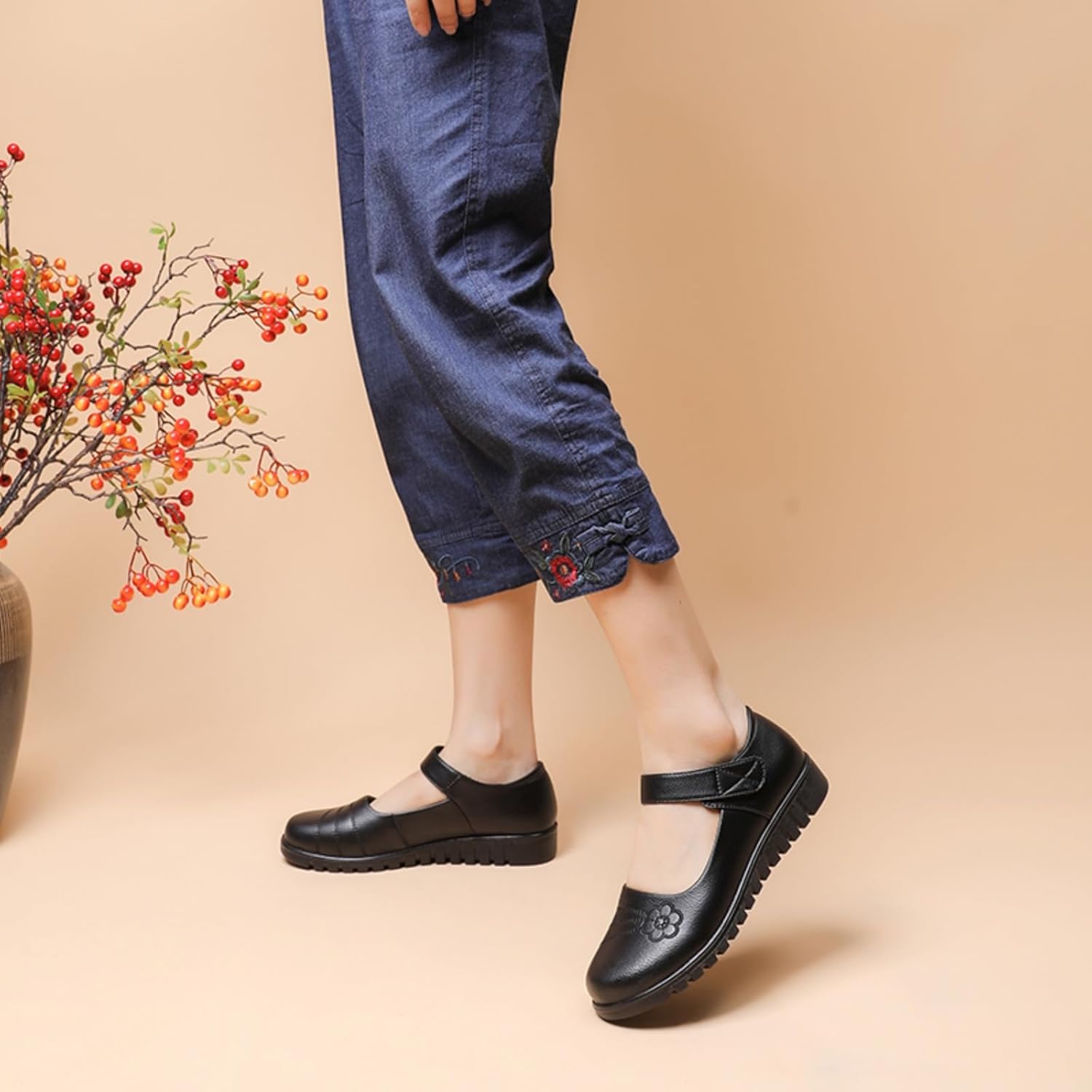 MEMON Women's Mary Jane Flats,Comfort Casual Slip On Loafers,Black Round Toe Low Heel Walking Shoes - Image 4