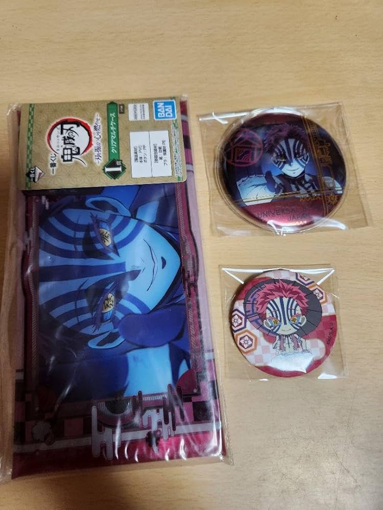 Amazon.co.jp: 鬼 滅 猗窩座 缶バッジ クリアマルチケース : おもちゃ