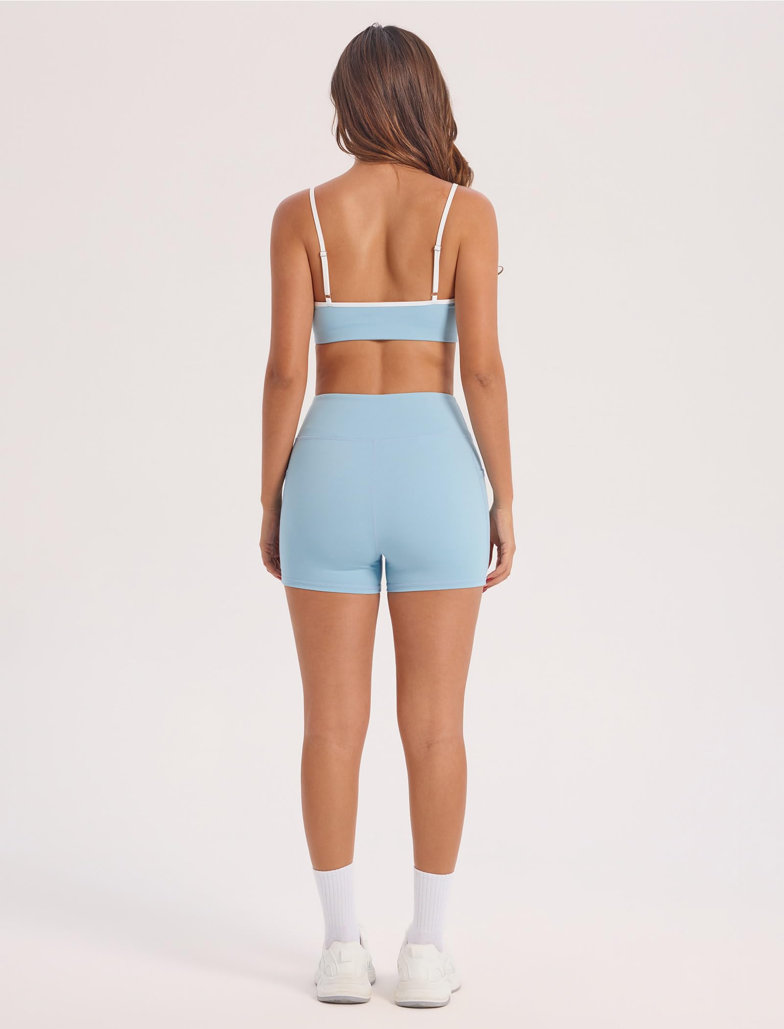 IDOPIP Conjunto deportivo de 3 piezas para mujer con sujetador deportivo, pantalones cortos con bolsillos, chándal para fitness, yoga, pilates, entrenamiento