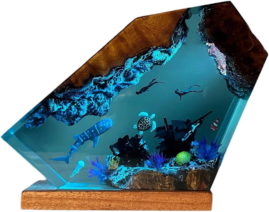 Resin Ocean lamp, epoxy Resin Bedside lamp, Ocean lamp, Ocean Themed Perspective Painting, Diver Night Light, Men's Office Decoration, Bedroom Decoration (8 * 5in)