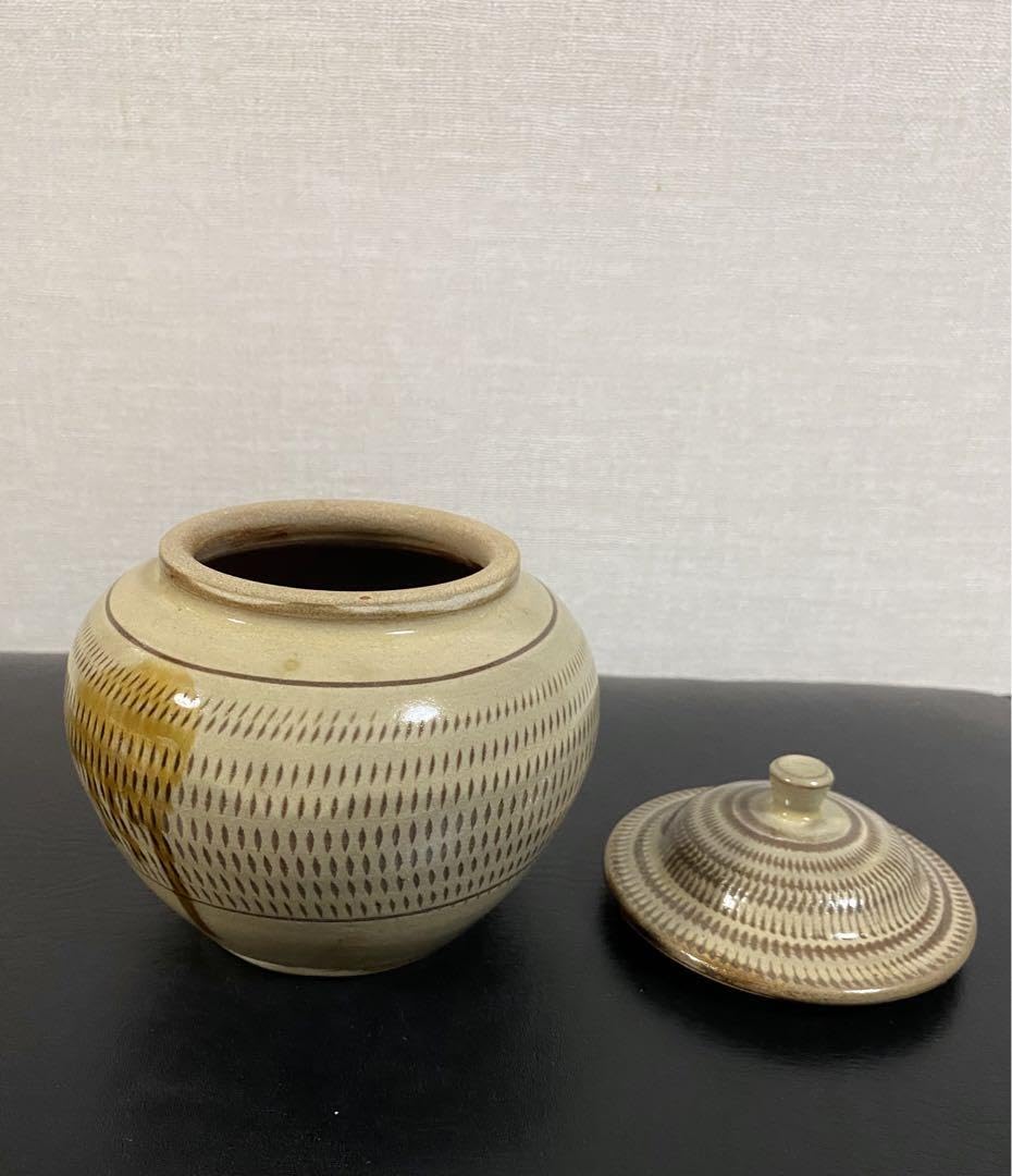 Amazon.co.jp: 小石原焼 壺 伝統工芸品 高さ9.5㎝ 蓋を入れると13