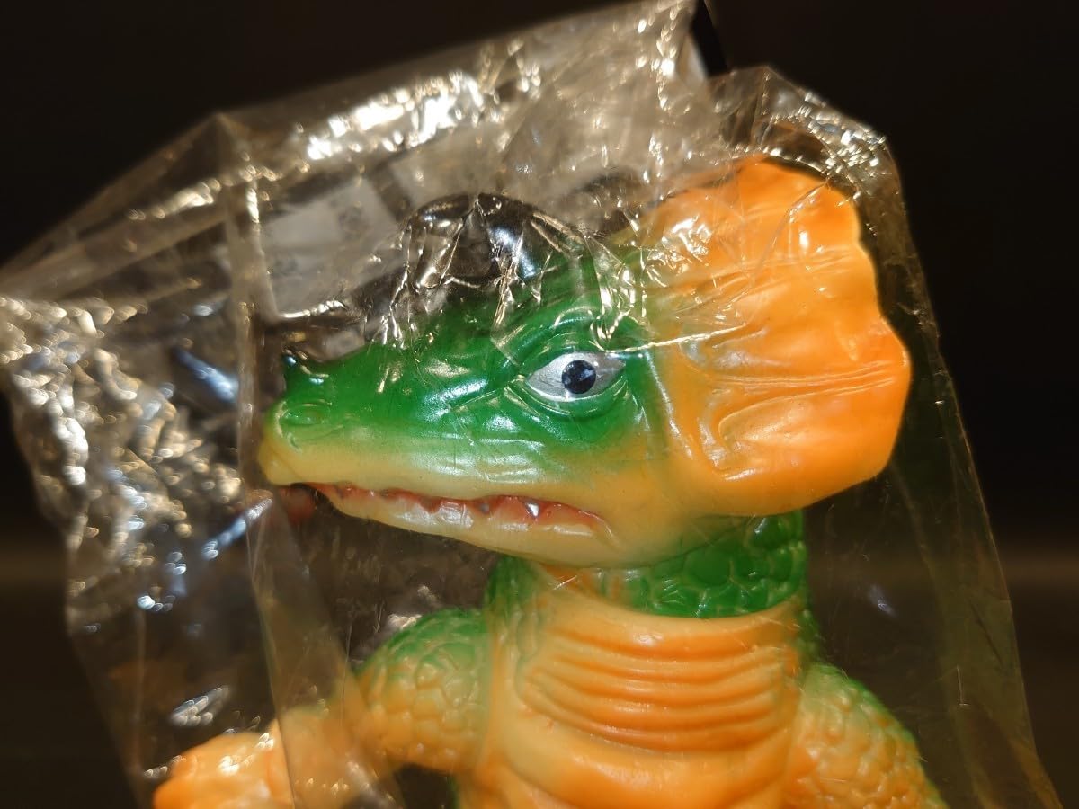 Amazon.co.jp: ブルマァクアギラ 蓄光ソフビ品ウルトラセブン円谷プロ 