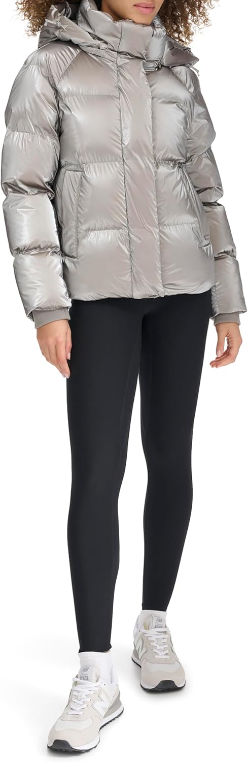Levi's Women's Cloud Puff Hooded Puffer Jacket - Image 6