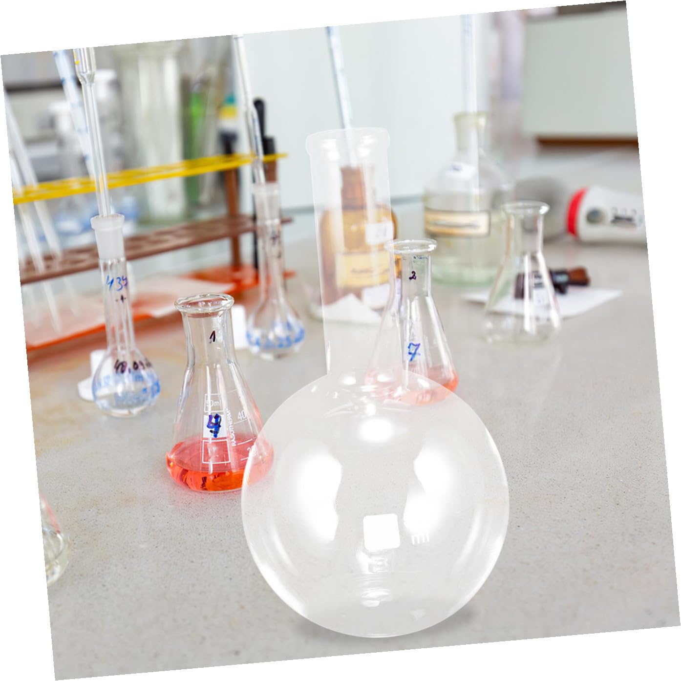 500ml Long Neck Glass Flask Flat Bottom Distillation Flask Borosilicate Chemistry Glassware for Laboratory Experiment and Chemical Analysis