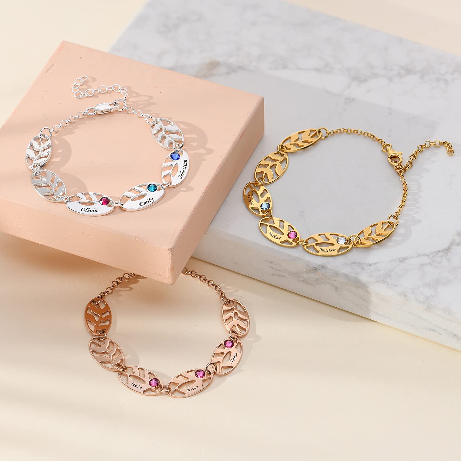 MyNameNecklace MYKA - Pulsera Hoja de Mamá Personalizada - Joyería para Mamá, Abuela - Pulsera con nombres, piedras, letras - Regalos para Día de la madre, Navidad, Cumpleaños