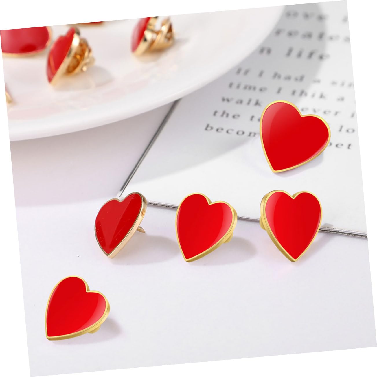 12pcs Brosche Stifte Set romantische Form Dekorative Broschen Hochzeitszeremonie Zinklegierung Herzstillung für Kleidung und Accessoires