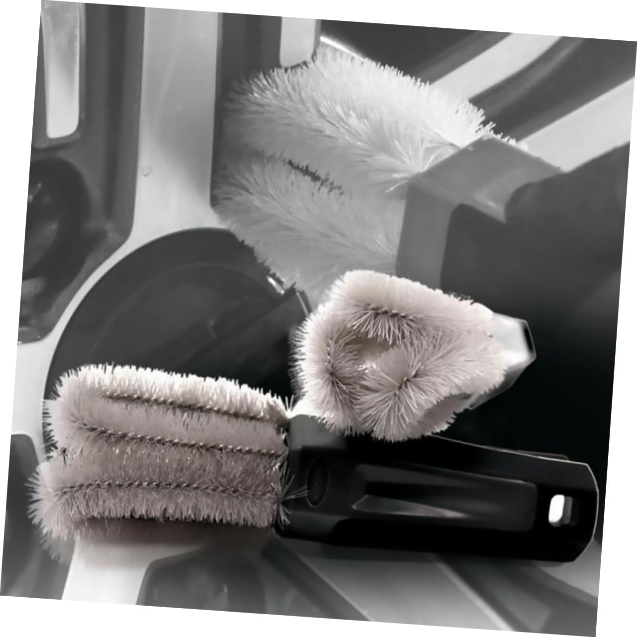 Car Lug Nut Brush with Flexible Bristles Ergonomic Handle Hub Screw Cleaner for Wheel Rim Tire Detailing Tool 7.28X1.96X1.96In