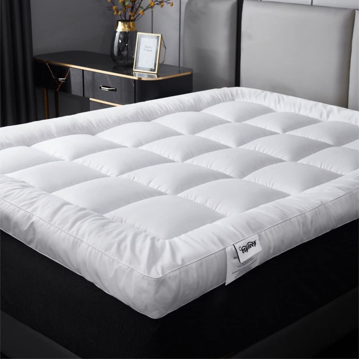4 Inch Deep Thick Luxury Microfiber Mattress Topper, Soft Comfortable Bounce Back Anti-Allergy Quilted Bed Enhancer, Corner Straps For Easy Fit (Small Double 4FT)