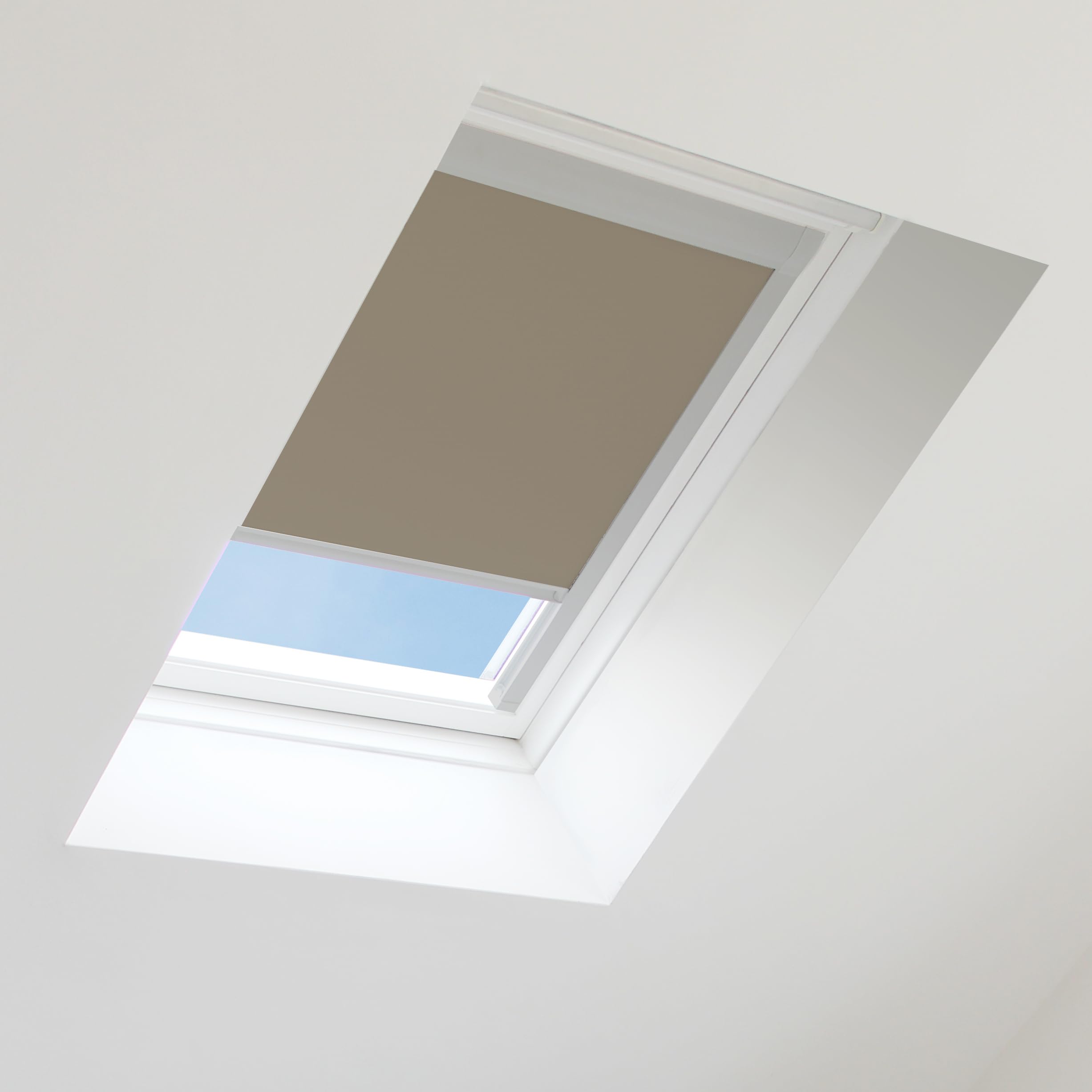 BLackout roller blind for Velux window in Cocoa for code MK06
