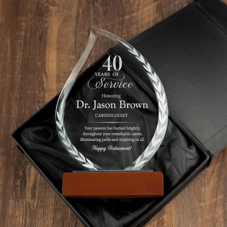 Personalized 40 Years of Service Awards, Employee Appreciation Flame Award - Boss Appreciation Gifts, Retirement Gift for Coworker, 8.6'' Glass Plaque