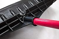 Vista 7 de Bully Tools Empujador de nieve de polietileno, pala de nieve resistente con mango de fibra de vidrio y agarre en forma de D, arado ancho