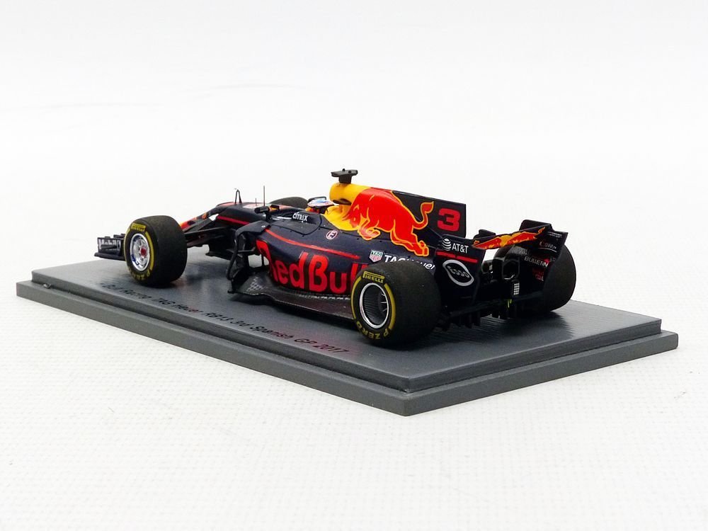 Amazon.co.jp: ☆ スパーク 1/43 レッドブル レーシング タグ