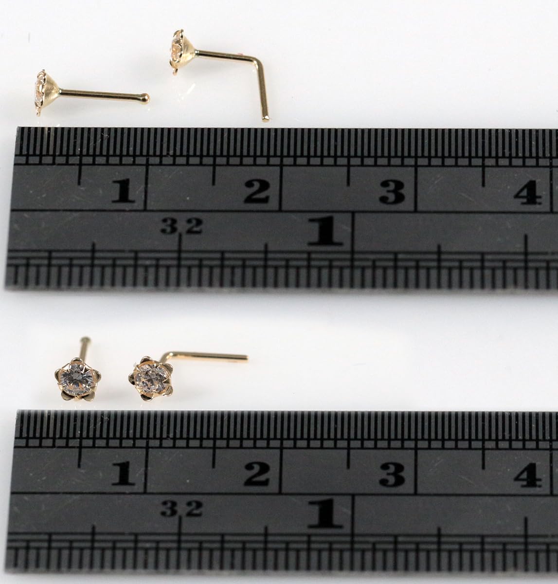 Piercing de nariz de oro amarillo macizo de 14 quilates con circonita cúbica sobre flor