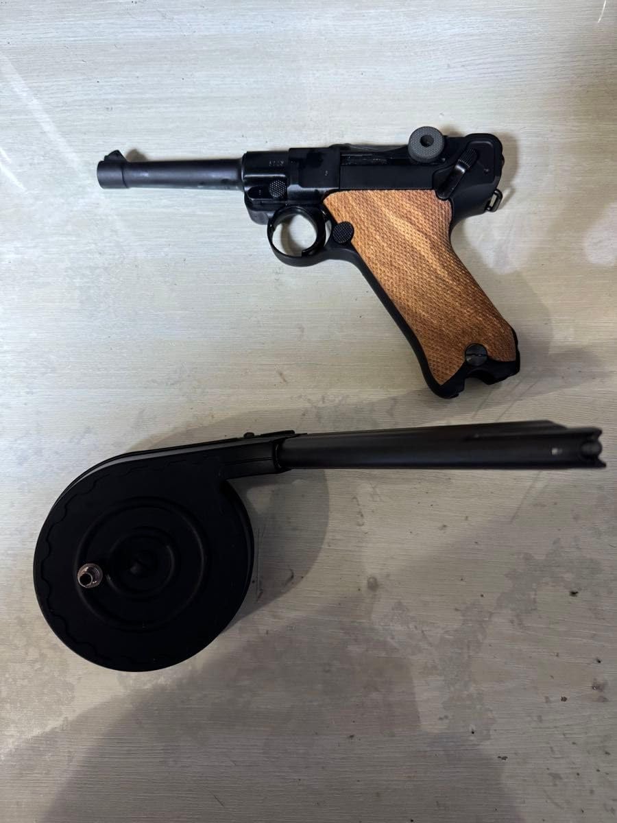 ルガーP08 50ラウンドスネイルマガジンとストック P08 8インチ