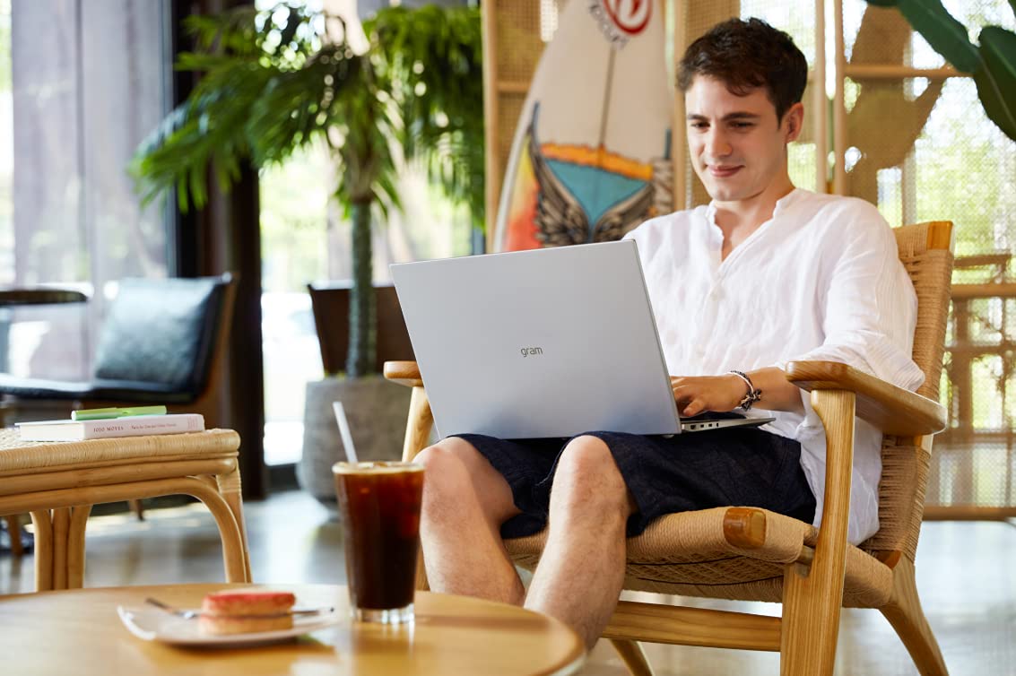 LG gram Core i5 8250U 8GBメモリ 256GB+500GB Notebook LG Gram