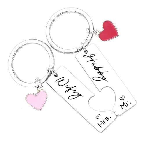 2Pcs Newly Couple Keychain for Mr and Mrs Gifts for