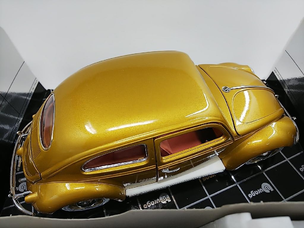 Amazon | □ Bburagoブラーゴ 1/18 VOLKSWAGEN KAFER-BEETLE ゴールド