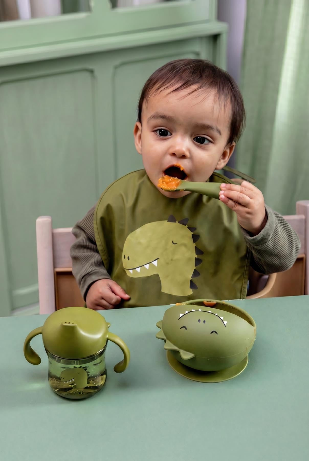 Trixie Baby zestaw obiadowy silikonowy Mr. Dino z przyssawką i łyżką