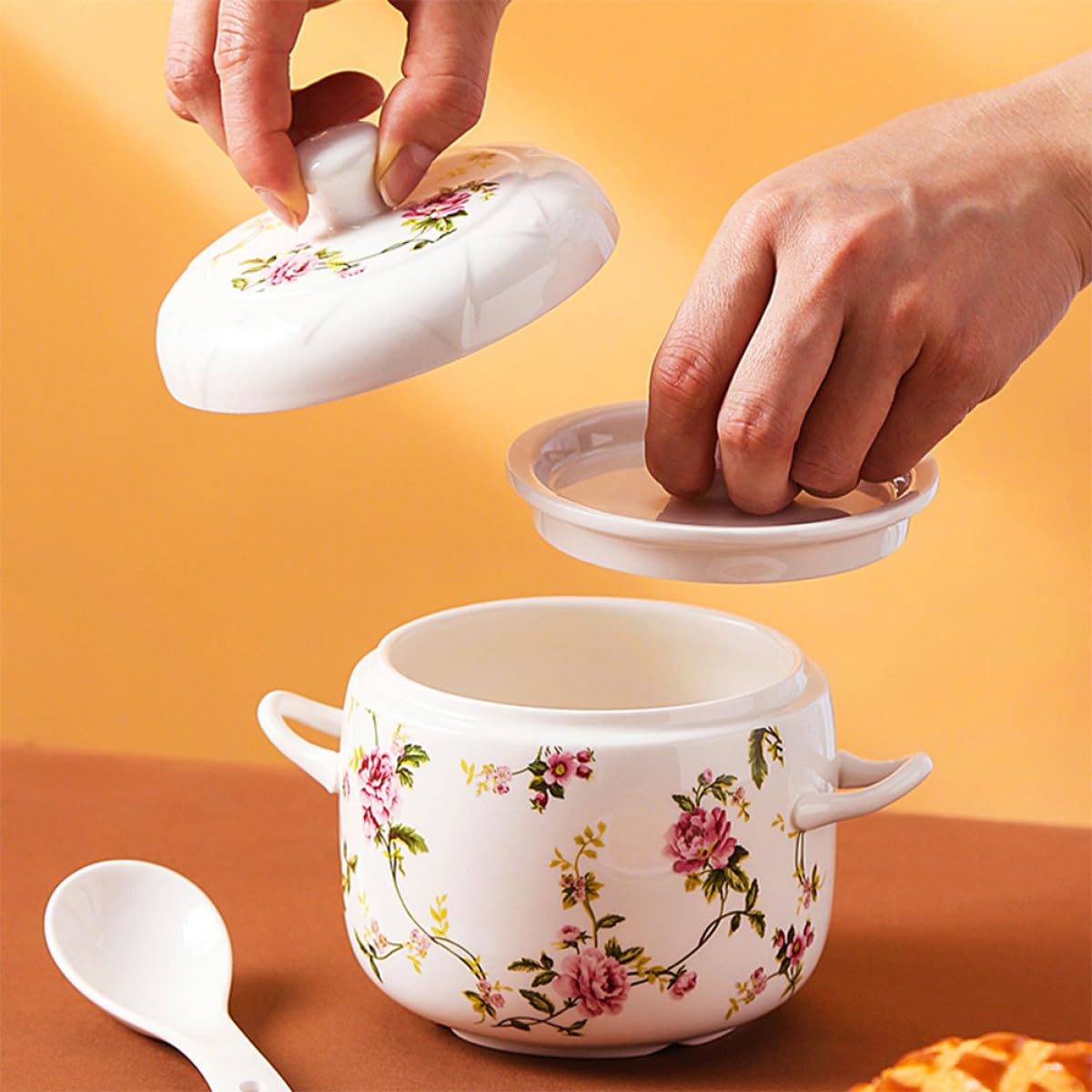 iplusmile Keramik Suppenterrine mit Löffel und Deckel als Servierschüssel für Mittagessen und Babybrei Zufällige Farbe