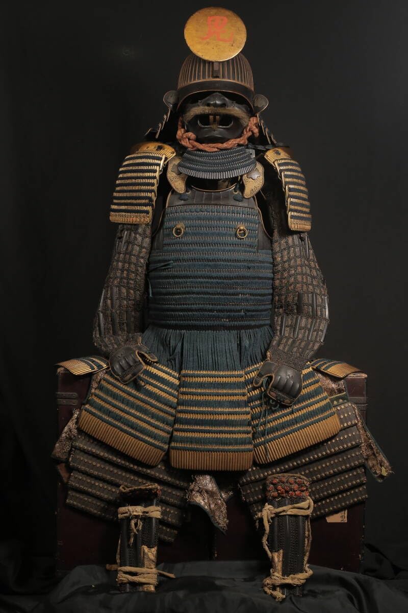 Amazon.co.jp: 骨董上杉具足 鎧 大鎧 腹巻 具足 火縄 大砲 武将 甲冑