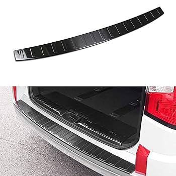 送料込み。新型デリカD5 リアバンパープロテクター付き　チッピング塗装品 新型 デリカ D5 カスタム パーツ リアバンパー ステップガード