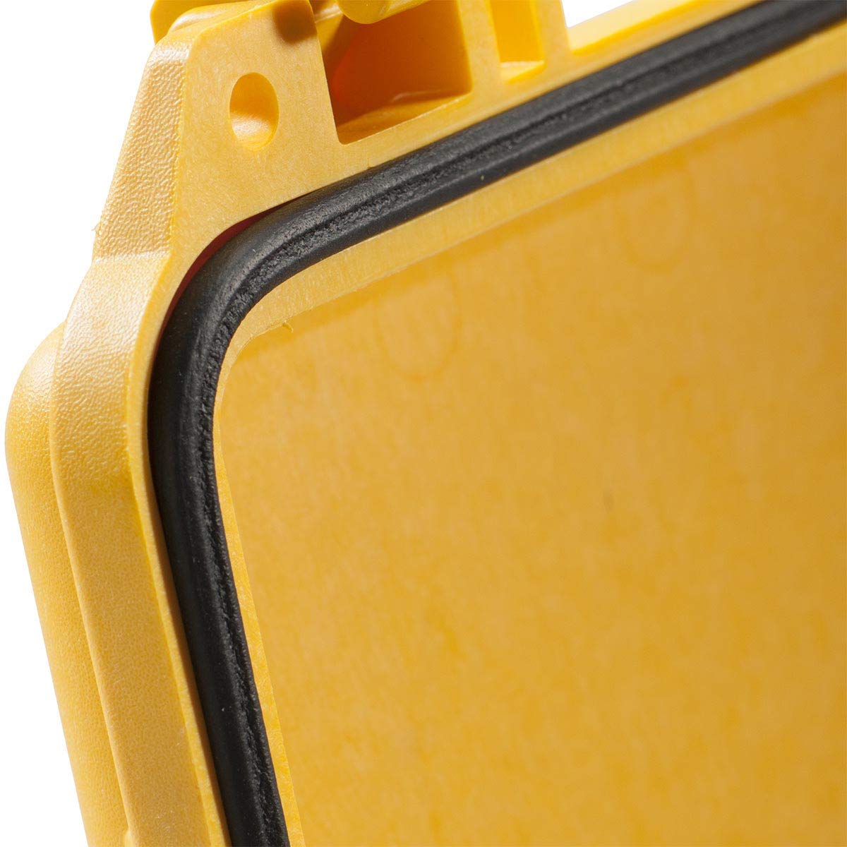 PELI 1600 Maleta rugerizada y estanca para el transporte de cámaras, drones, electrónicos y otros, IP67 estanca e impermeable al polvo, 82L capacidad, fabricada en Alemania, sin espuma, color amar46L