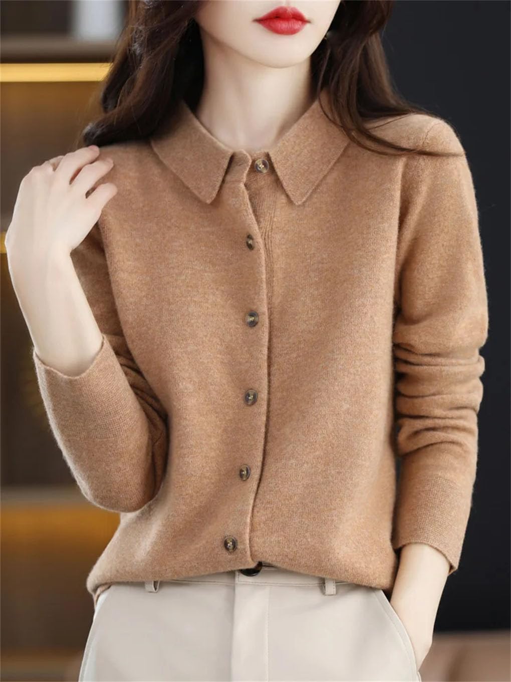 Cardigan da donna in lana merino, a maniche lunghe, con colletto girato
