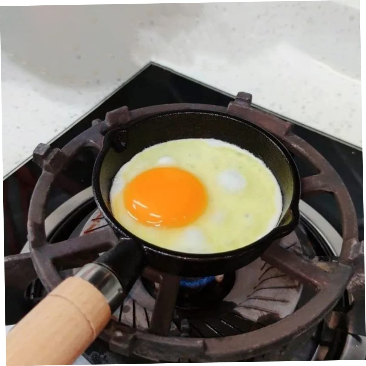 COLLBATH Kleiner Omelettpfanne aus Eisen Schwarze Kleiner Bratpfanne 13cm Gleichmäßige Wärmeverteilung Griffschonend für Zuhause und Restaurant