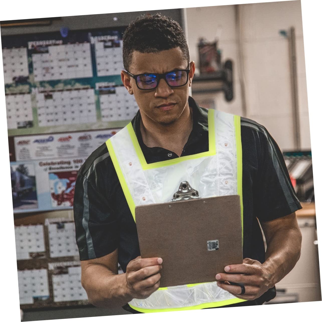 SHINEOFI Chaleco de Alta Visibilidad con LED Incluido para Seguridad en Trabajos al Aire Libre