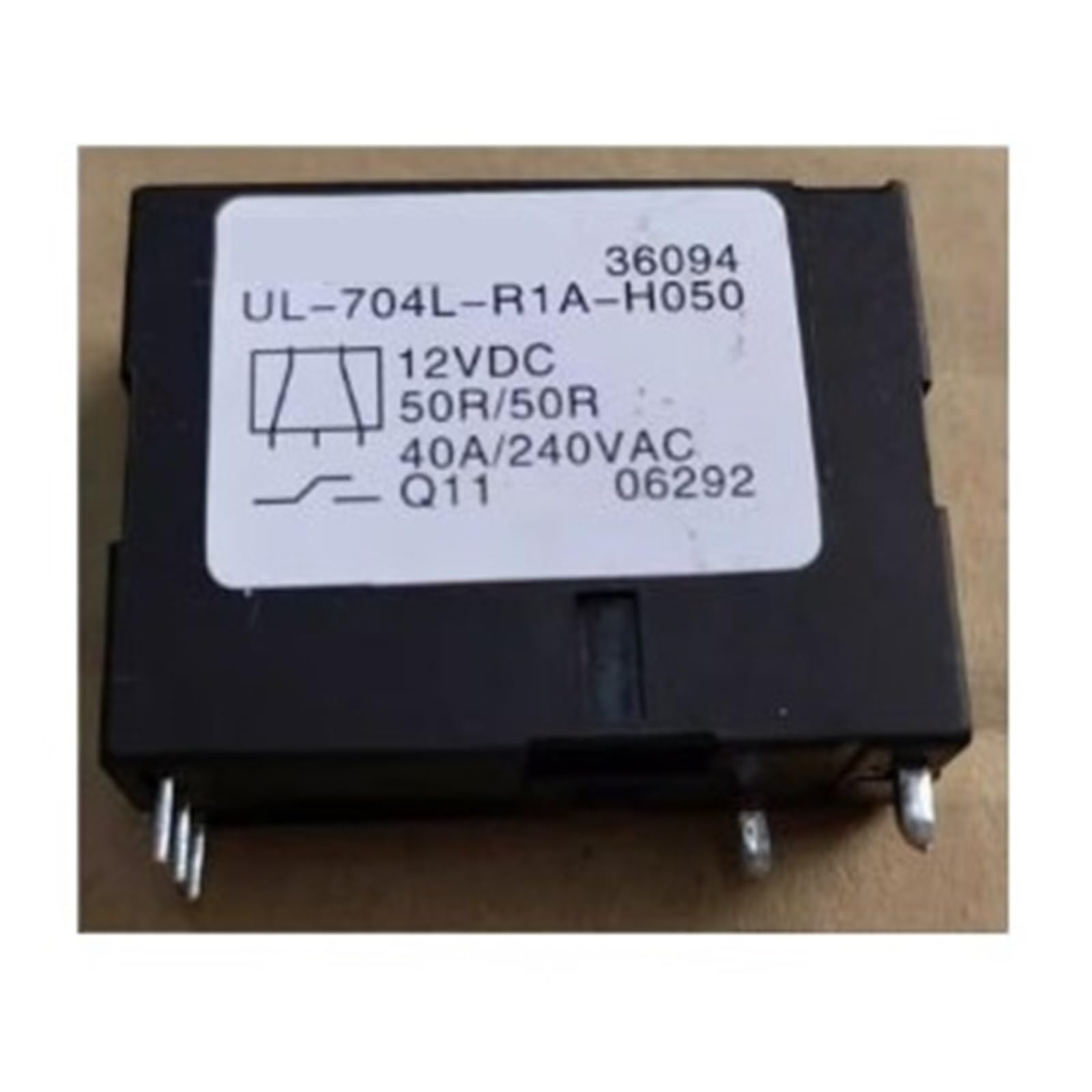Relais UL 704L R1A H050 commutation 12V haute précision