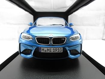Amazon | ミニカー 1/18 BMW M2 クーペ ロングビーチブルー