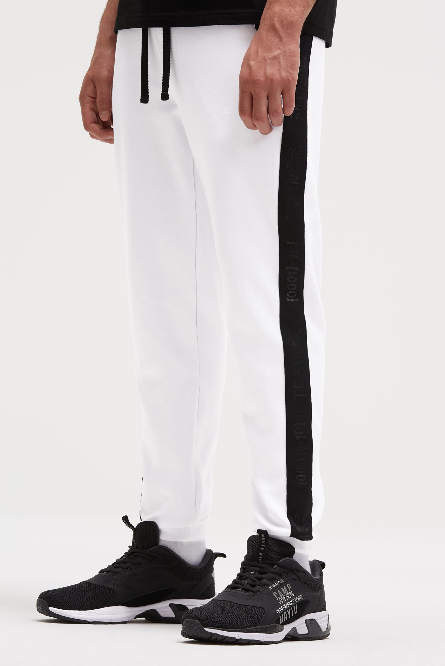 Camp David Herren Jogginghose aus Interlock mit Seitentapes
