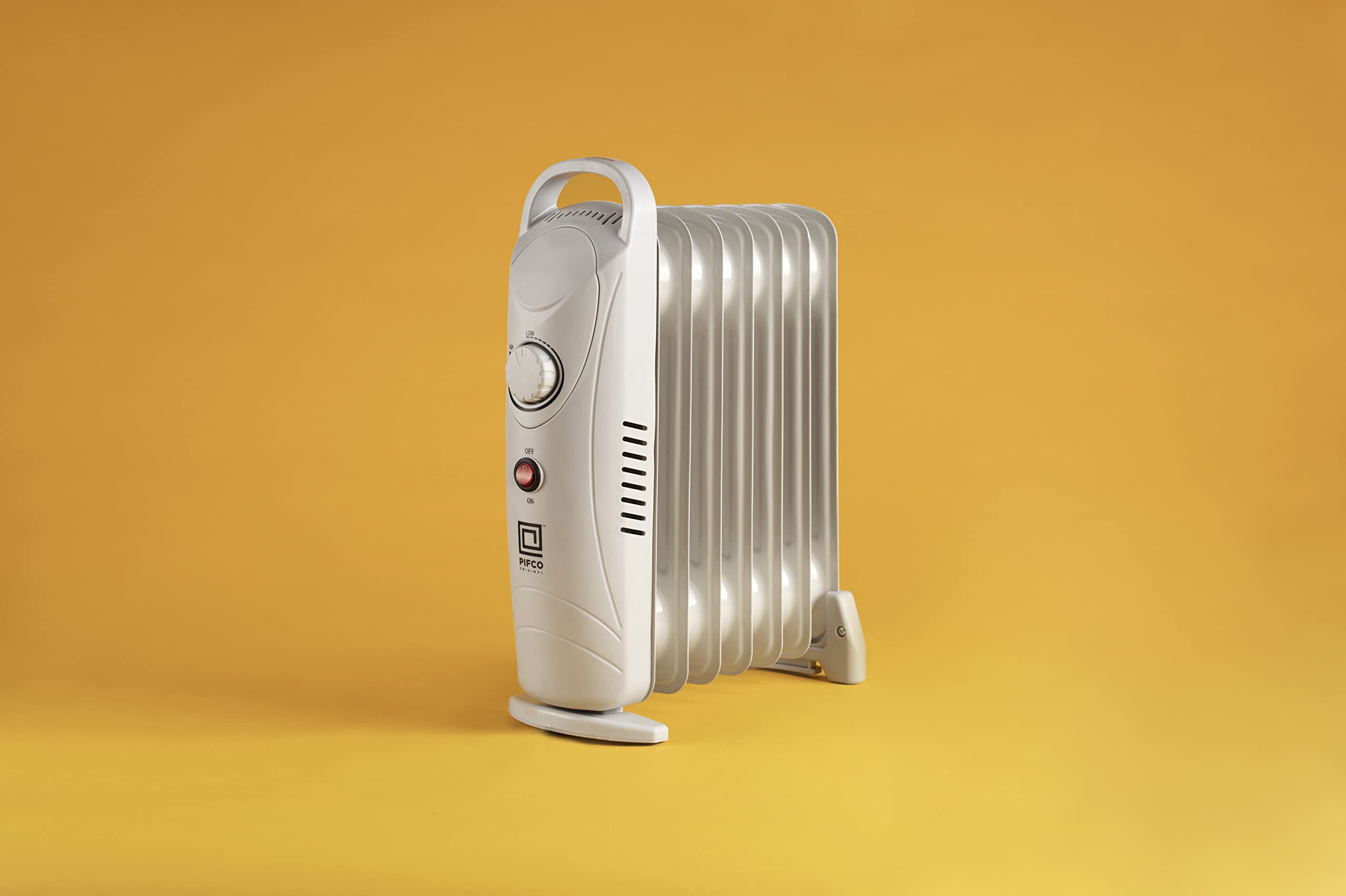 PIFCO Oil Filled Radiator 800W - 7 Fin - With Adjustable Thermostat -  Overheat Safety Cut Features - Indicator Light - Small Oil Filled Radiator  for Home, Office, Hotel, UK Plug : Amazon.co.uk: DIY u0026 Tools