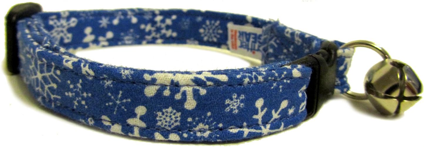 Breakaway Cat Collar in Holiday Christmas Blue Snow Flakes (Handmade in The U.S.A.)