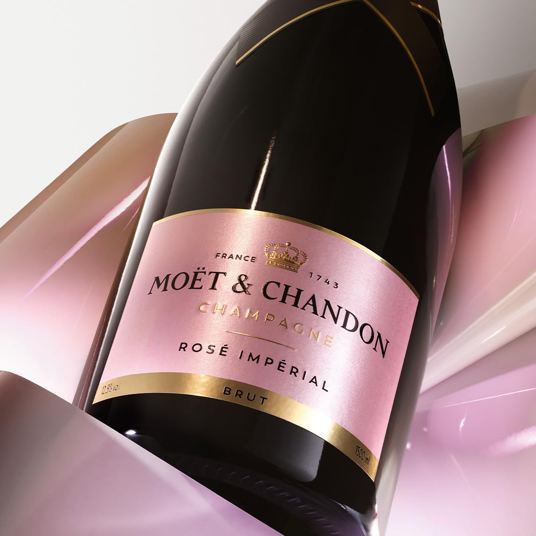 Moët & Chandon Rosé Impérial Champagne 75cl 12,5% étui | Champagne AOC Rosé 12,5%. Notes de fruits rouges, nuances florales et une pointe poivrée. À servir frais.
